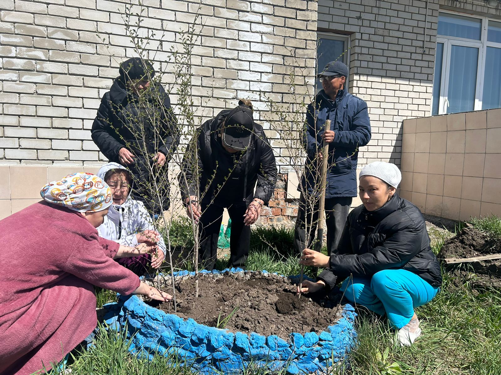 "Жасыл Қазақстан" атты Республикалық экологиялық апталық аясында өткізілген сенбілік. "Жасыл Қазақстан" атты Республикалық экологиялық апталық аясында өткізілген сенбілік.